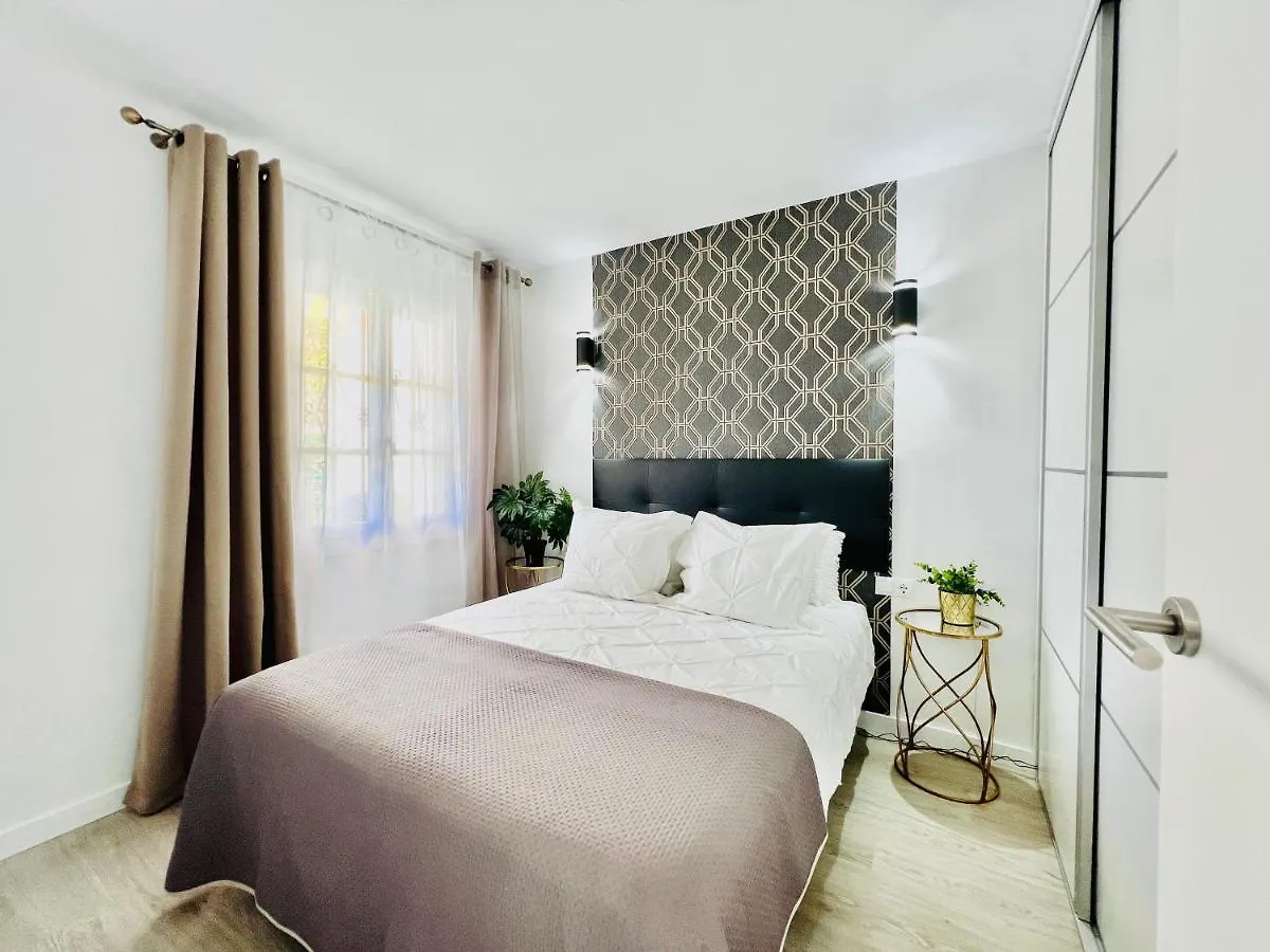 Romantic Apartment In Windsor Park 아데제 스페인